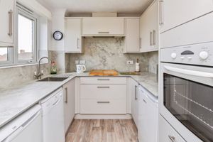 KITCHEN- click for photo gallery